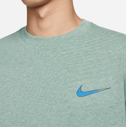 Nike Mens T shirt