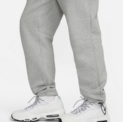 NIKE Tech Fleece Pants Grey