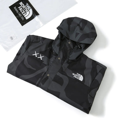 Jaqueta The North Face x Kaws black