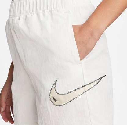 Nike Sportswear Swoosh Women's Woven High-Waisted Shorts