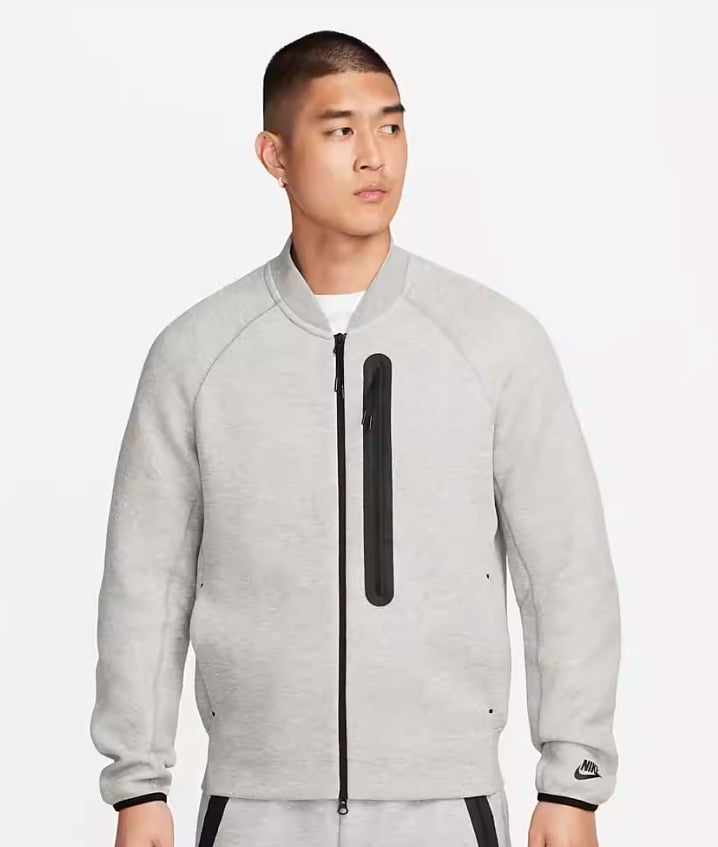 Nike Sportswear Tech Fleece Grey