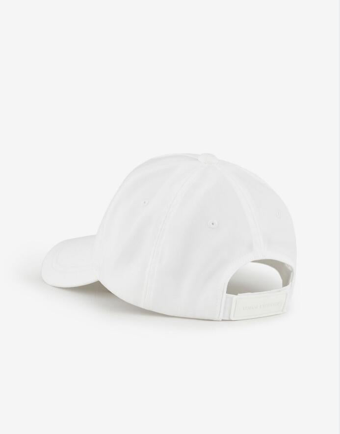 Rubberised logo baseball cap White