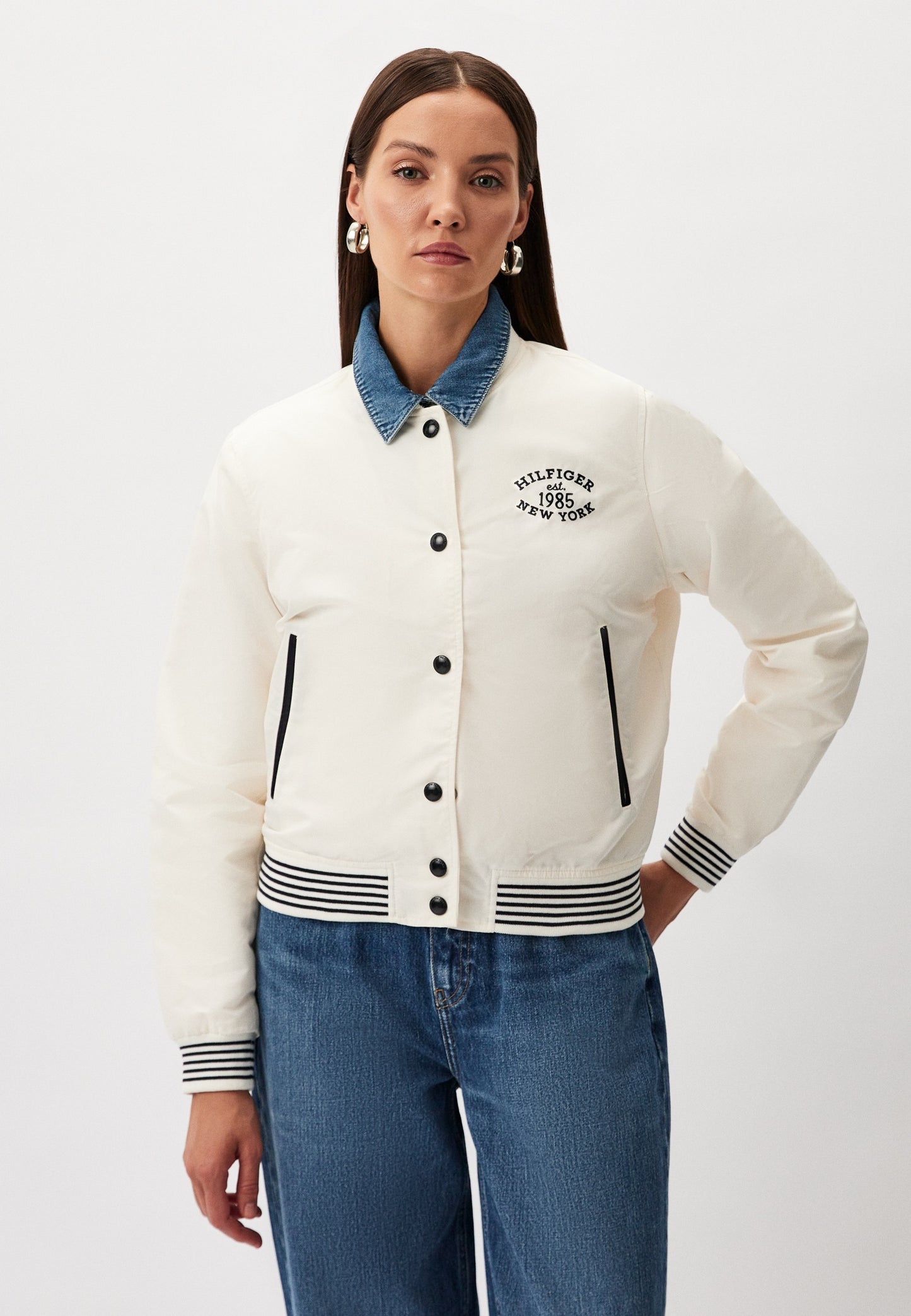 Tommy Hilfiger
Jacket NON-PADDED VARSITY BOMBER JACKET