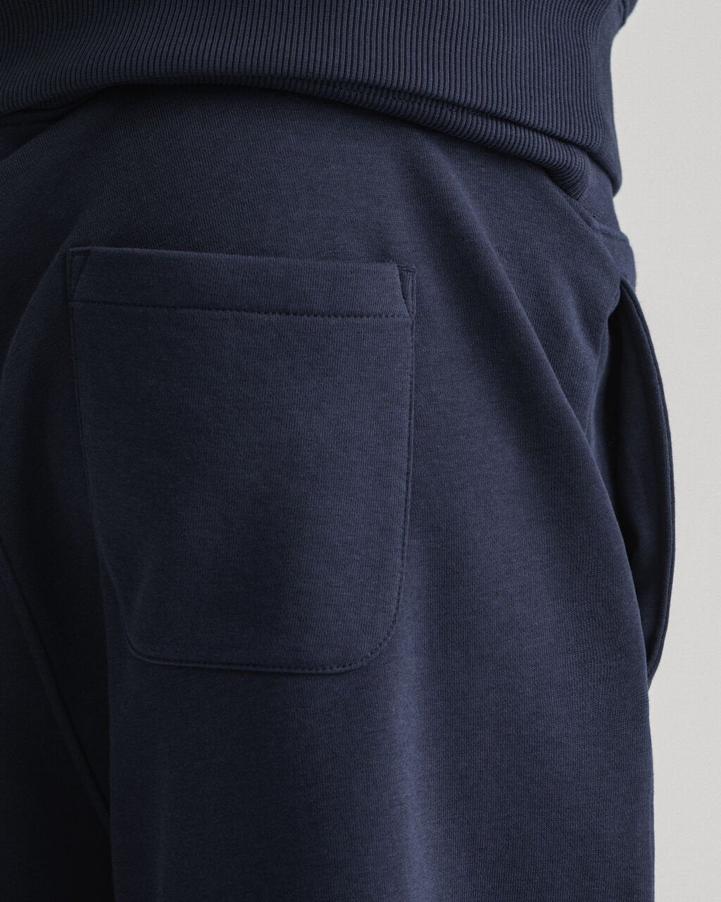 Gant Banner Shield Sweat Pants Evening Blue