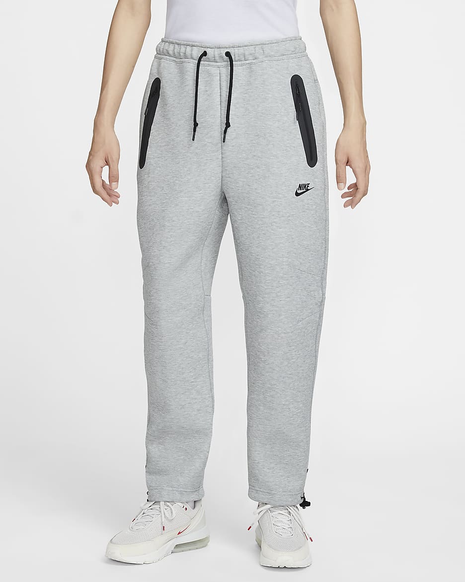 Nike Tech
Men's Fleece Open-Hem Trousers